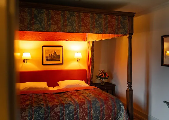 Schloss Auel Boutique Hotel & Design Golf Lodge